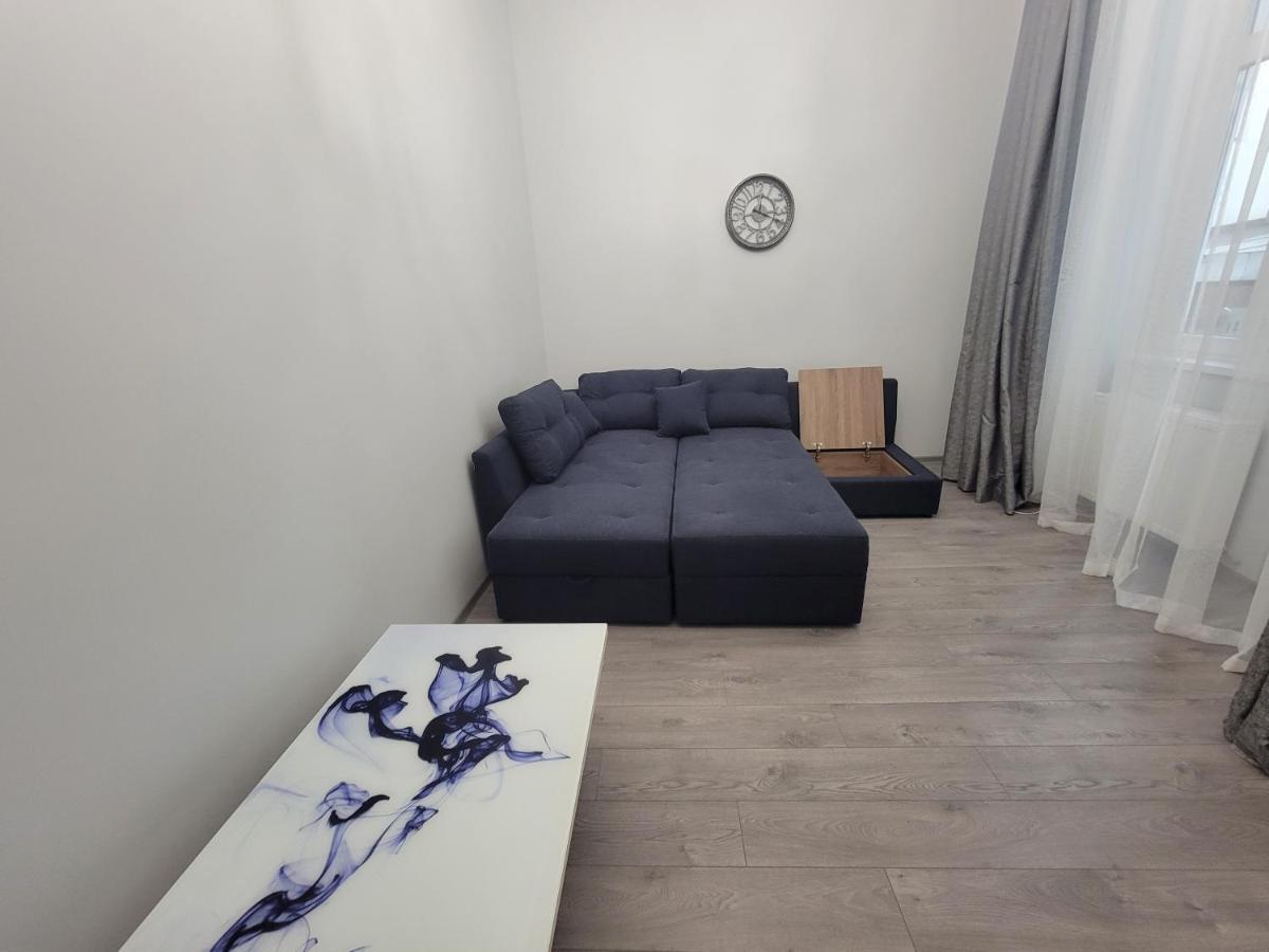 Warm & Cozy Apartment In The Heart Of Historical Liov Exterior foto